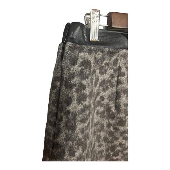 Club Monaco‎ Leather Detail Wool Blend Centie Skirt in Leopard Print Size 10 NWT - Picture 10 of 12
